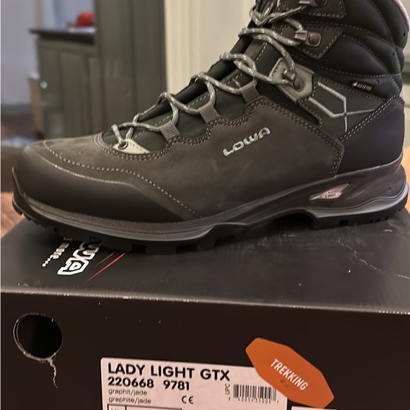 Lowa Lady Light GTX Women's Trekking Boots - Graphite - Picture 1 of 4